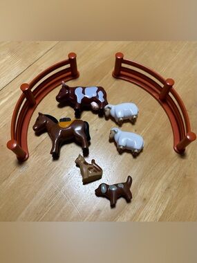 Playmobil Farm Animal and Fence 10 Piece Lot
